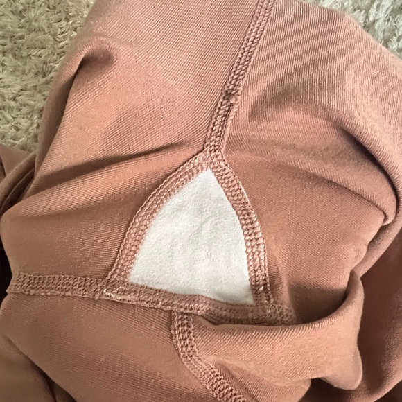 Light pink Alo leggings. Long leggings. In good used condition. - Picture 5 of 5